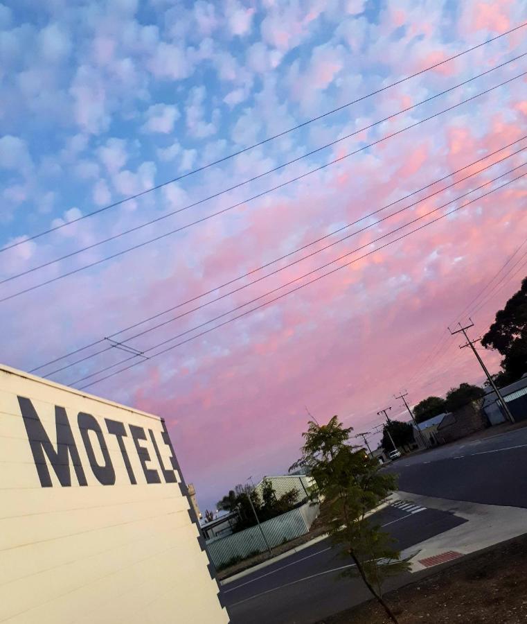 Motel Riverbend Tailem Bend Buitenkant foto