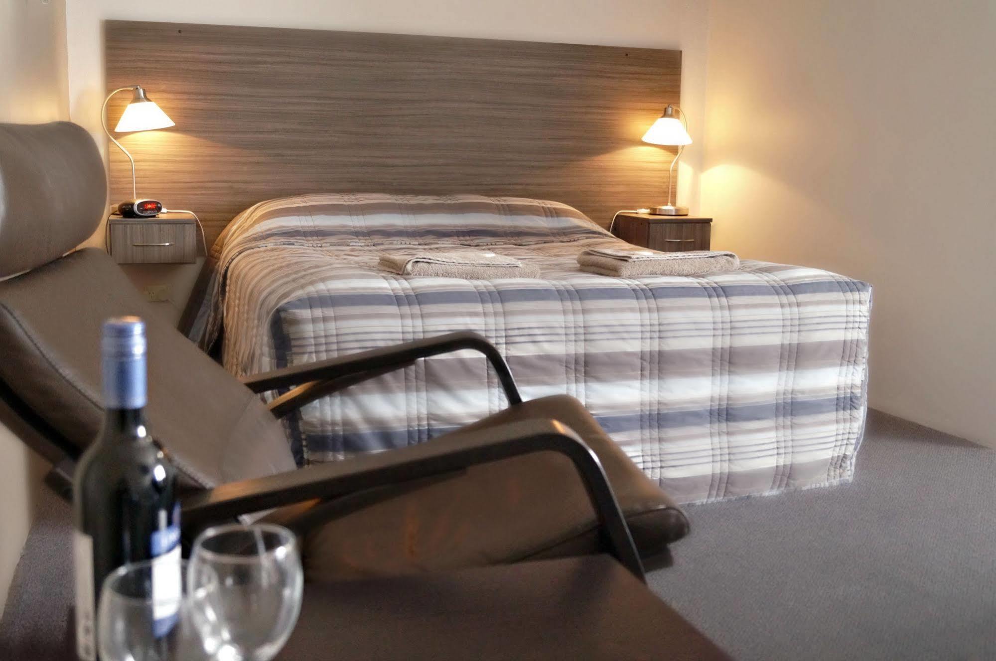 Motel Riverbend Tailem Bend Buitenkant foto