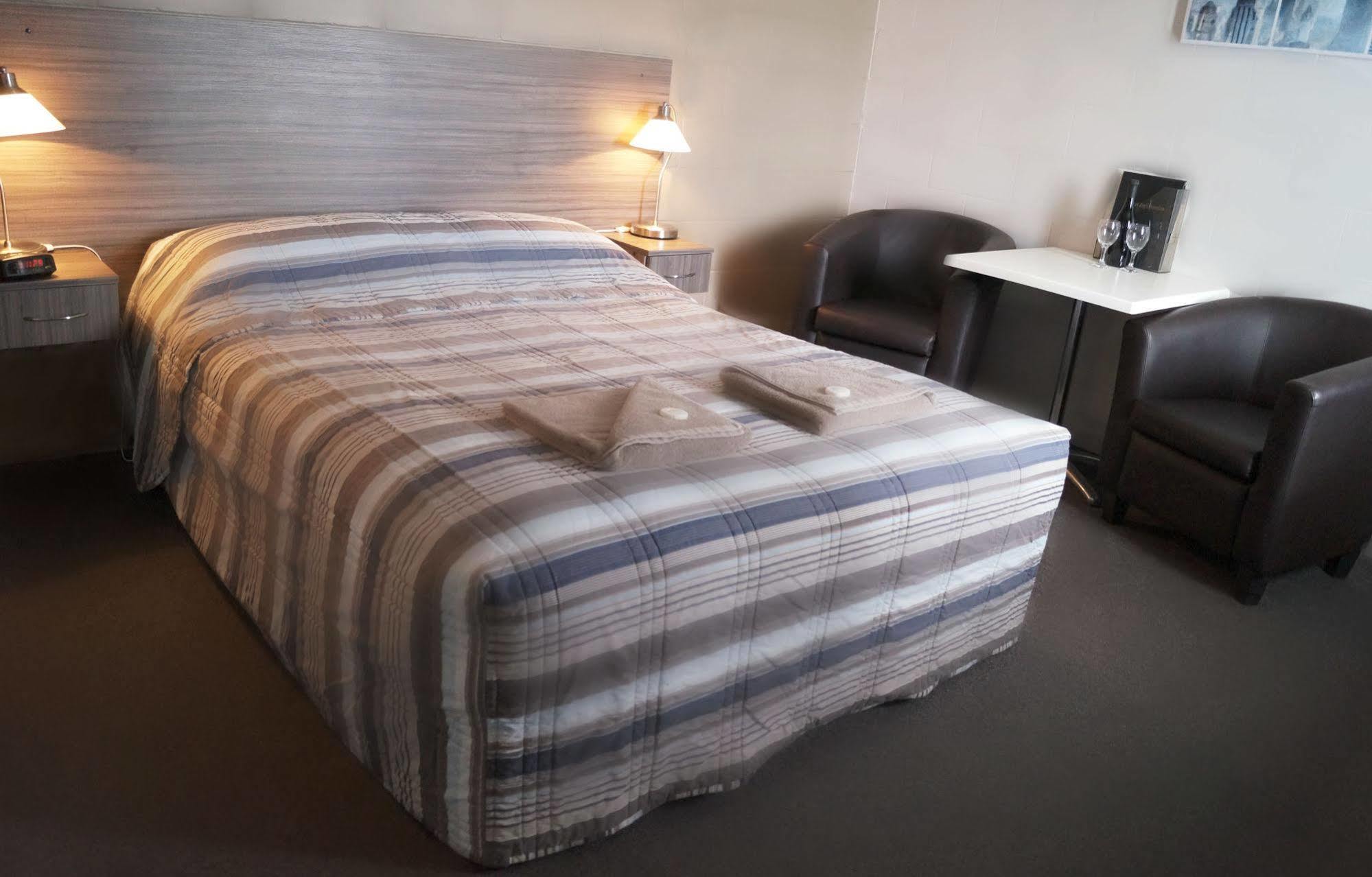 Motel Riverbend Tailem Bend Buitenkant foto