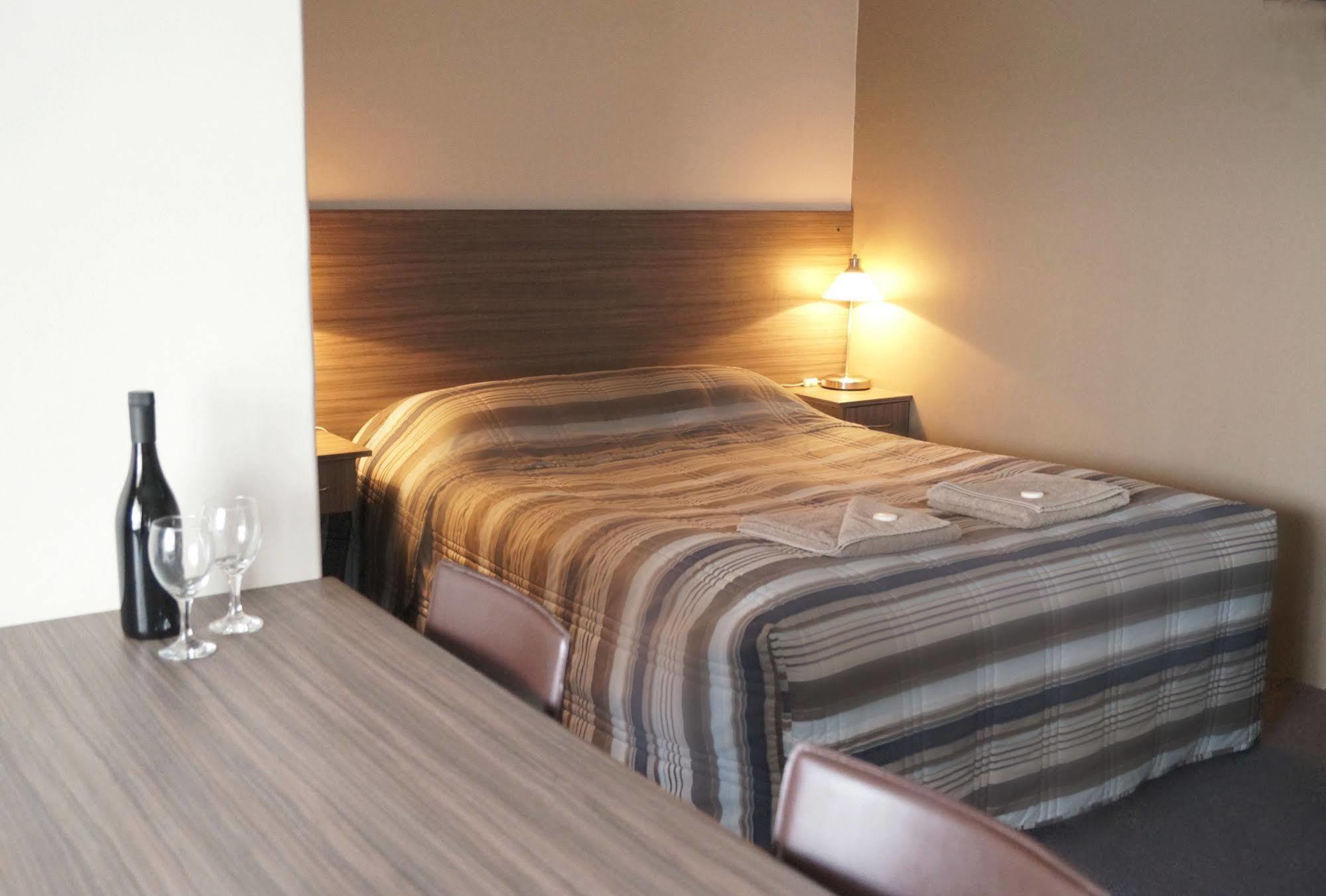 Motel Riverbend Tailem Bend Buitenkant foto